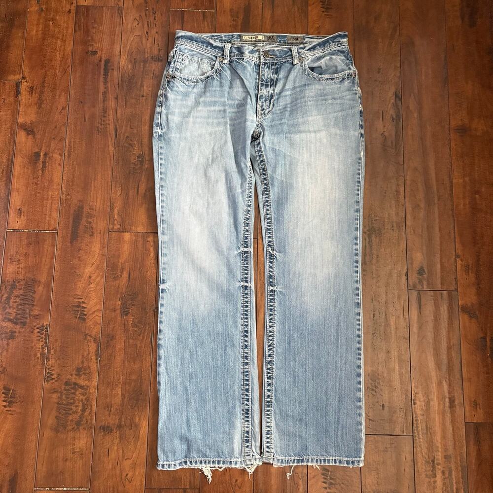 BKE Derek Jeans Mens 36x32 Light Blue Wash Denim Y2K Straight Leg Distressed